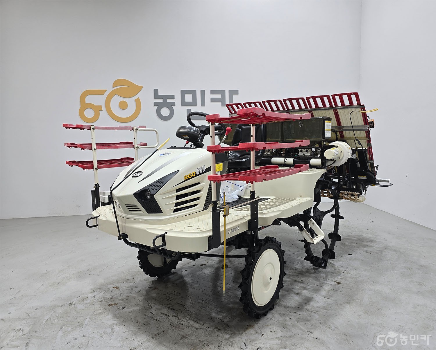 TYM 이앙기 RGO-650 (6조식, 33시간)